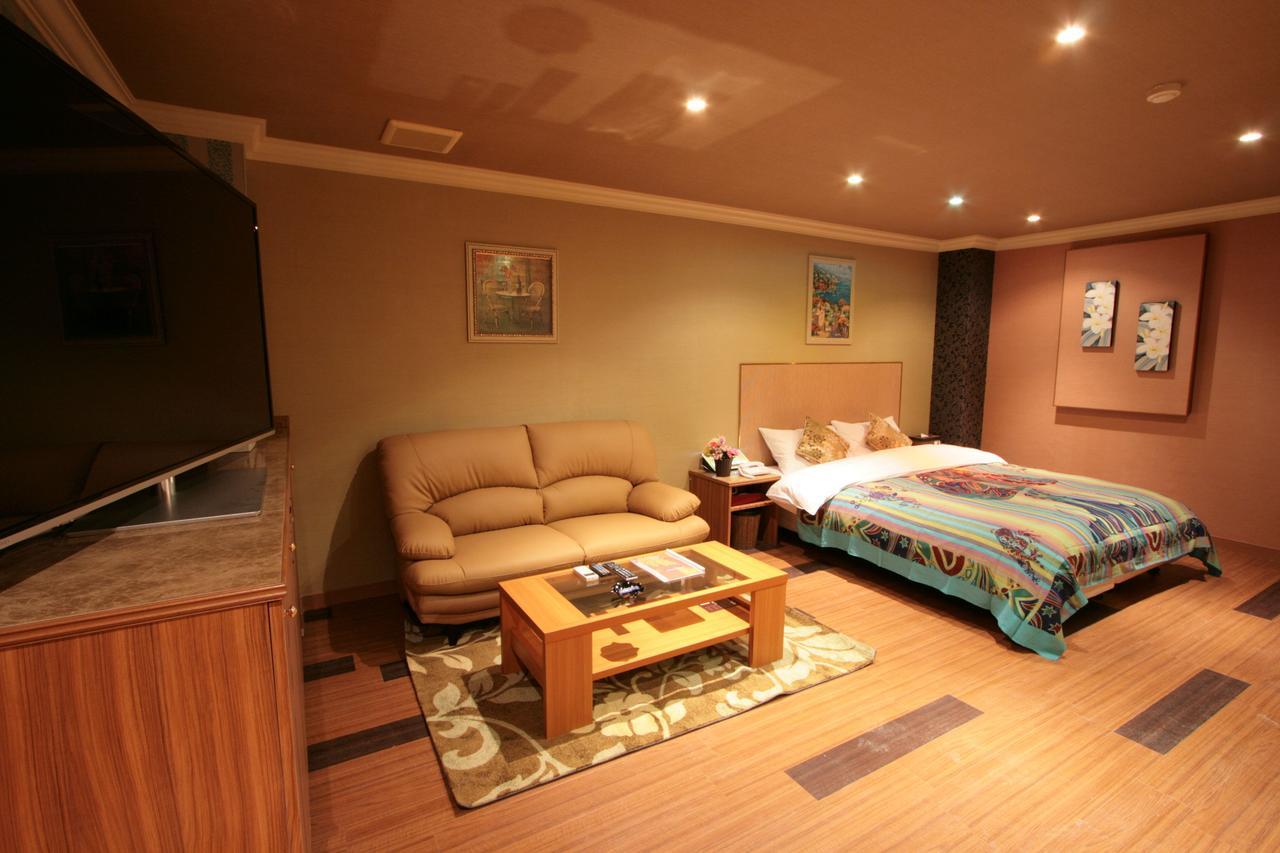 Hotel Sari Seki Inter (Adults Only) à Kameyama Extérieur photo